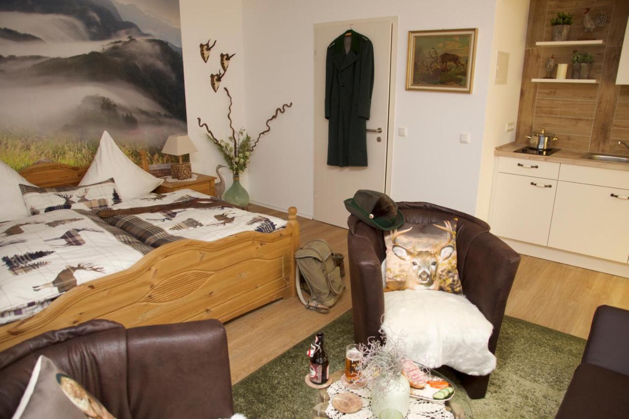 Gaestehaus Koehler Waldsolms ภายนอก รูปภาพ