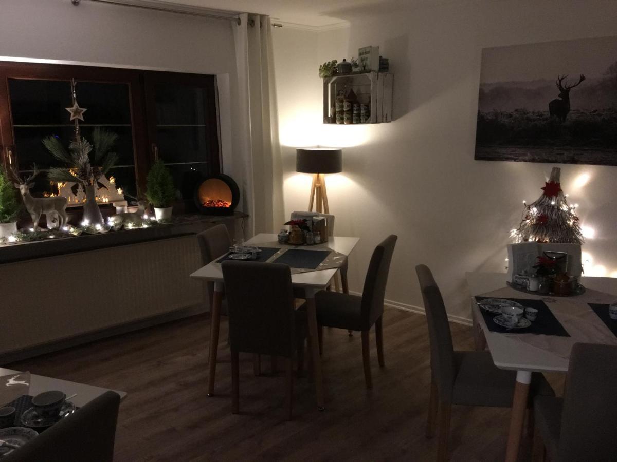 Gaestehaus Koehler Waldsolms ภายนอก รูปภาพ
