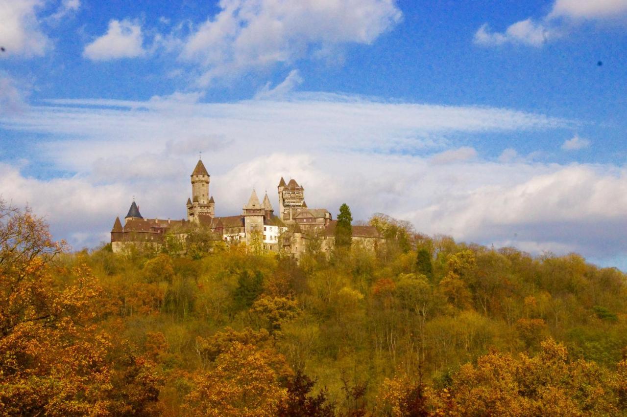 Gaestehaus Koehler Waldsolms ภายนอก รูปภาพ