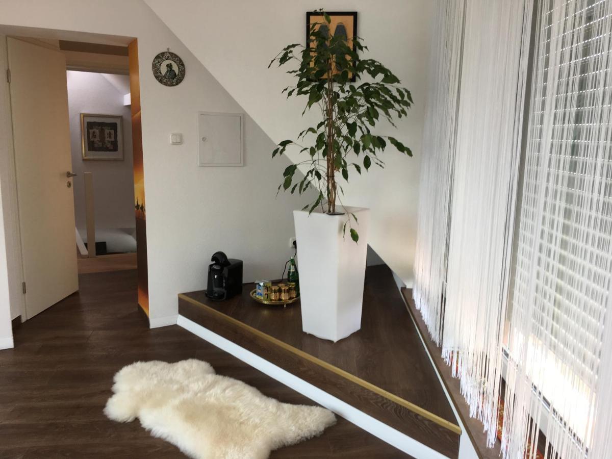 Gaestehaus Koehler Waldsolms ภายนอก รูปภาพ