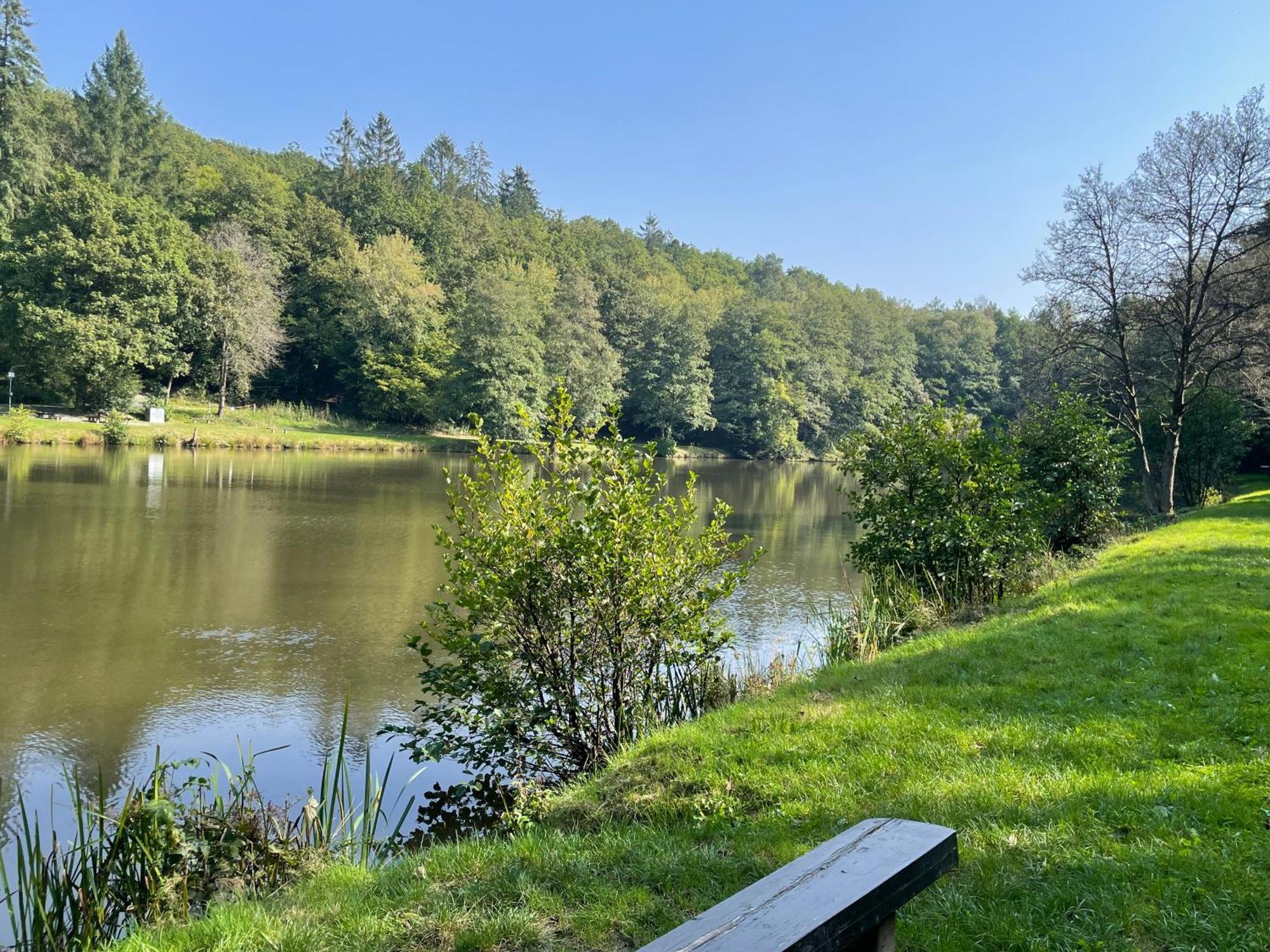 Gaestehaus Koehler Waldsolms ภายนอก รูปภาพ